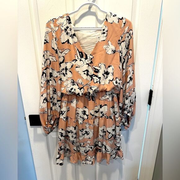 Dokotoo 2023 Spring Neck Mini Pink and BW floral Swing Dress - Picture 1 of 10